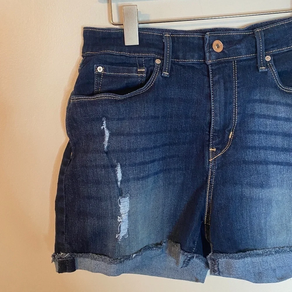 Levi’s Signature High Rise Shorts Size 10